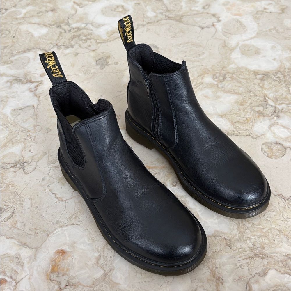 Dr. Martens 2976J Leather Side Zip Unisex Chelsea Boots